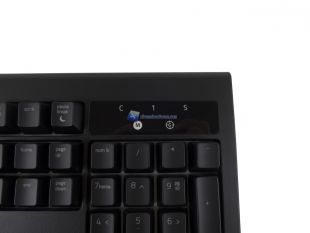 Razer-Blackwidow-Chroma-V2-13