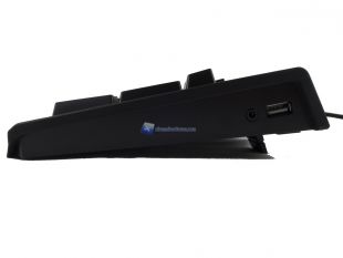 Razer-Blackwidow-Chroma-V2-18